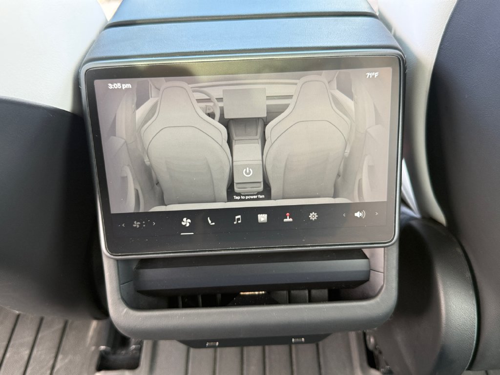Used 2024 Tesla Model 3 Performance AWD/4WD image 32