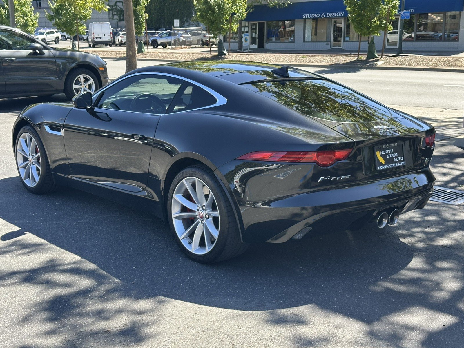 Used 2015 Jaguar F-TYPE S RWD image 12