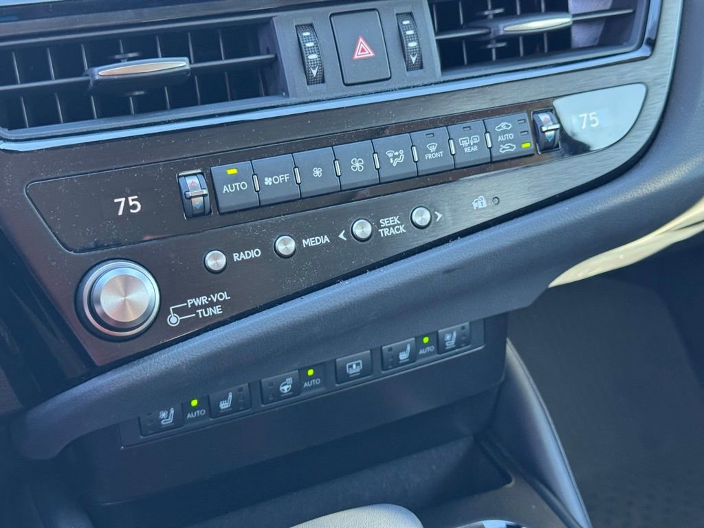 Certified 2024 Lexus ES 350 Ultra Luxury image 35