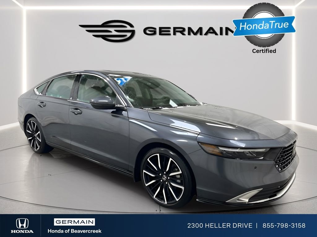 Used 2025 Honda Accord Touring image 3