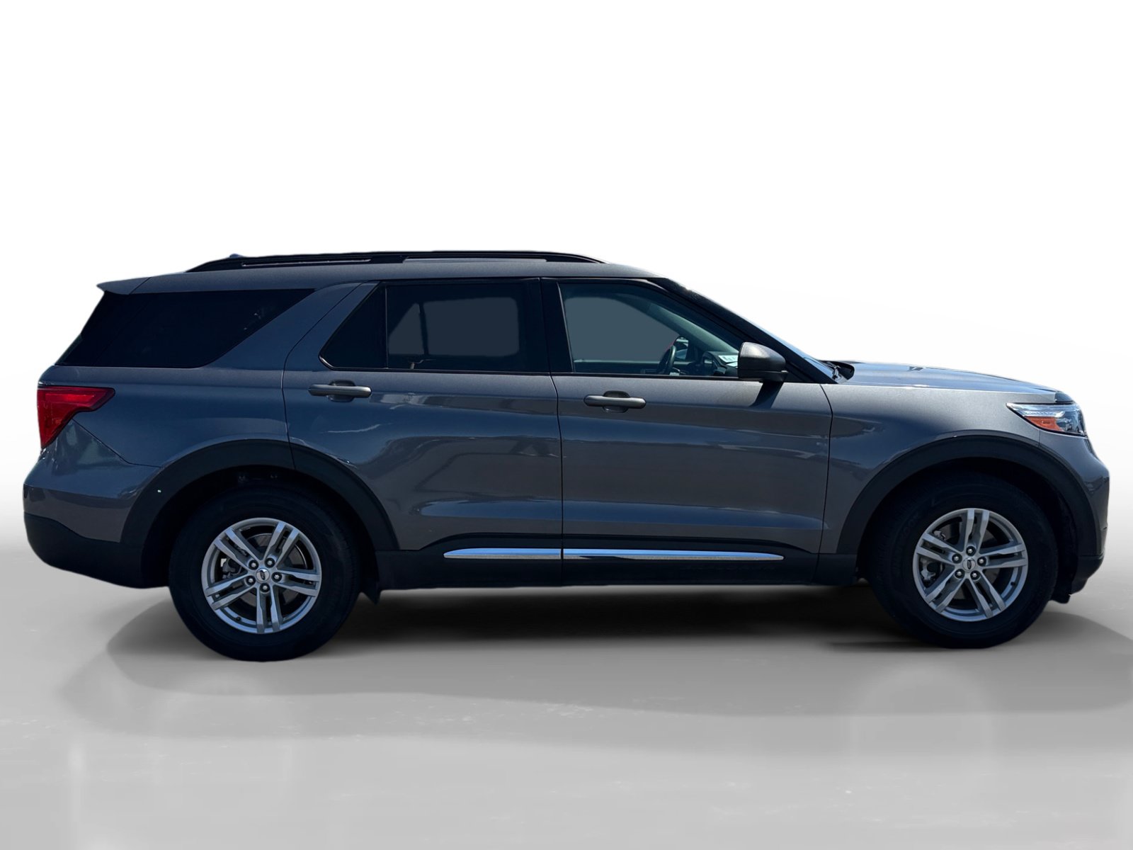 Used 2022 Ford Explorer XLT RWD image 6
