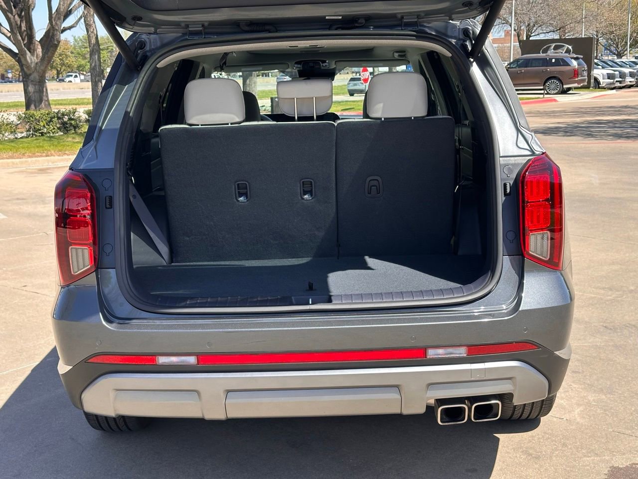 Used 2025 Hyundai Palisade Limited image 12