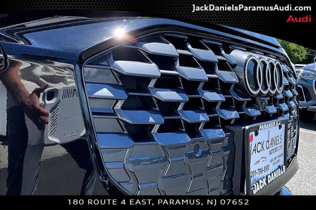 Used 2025 Audi Q5 Premium w/ Convenience Package AWD/4WD image 20