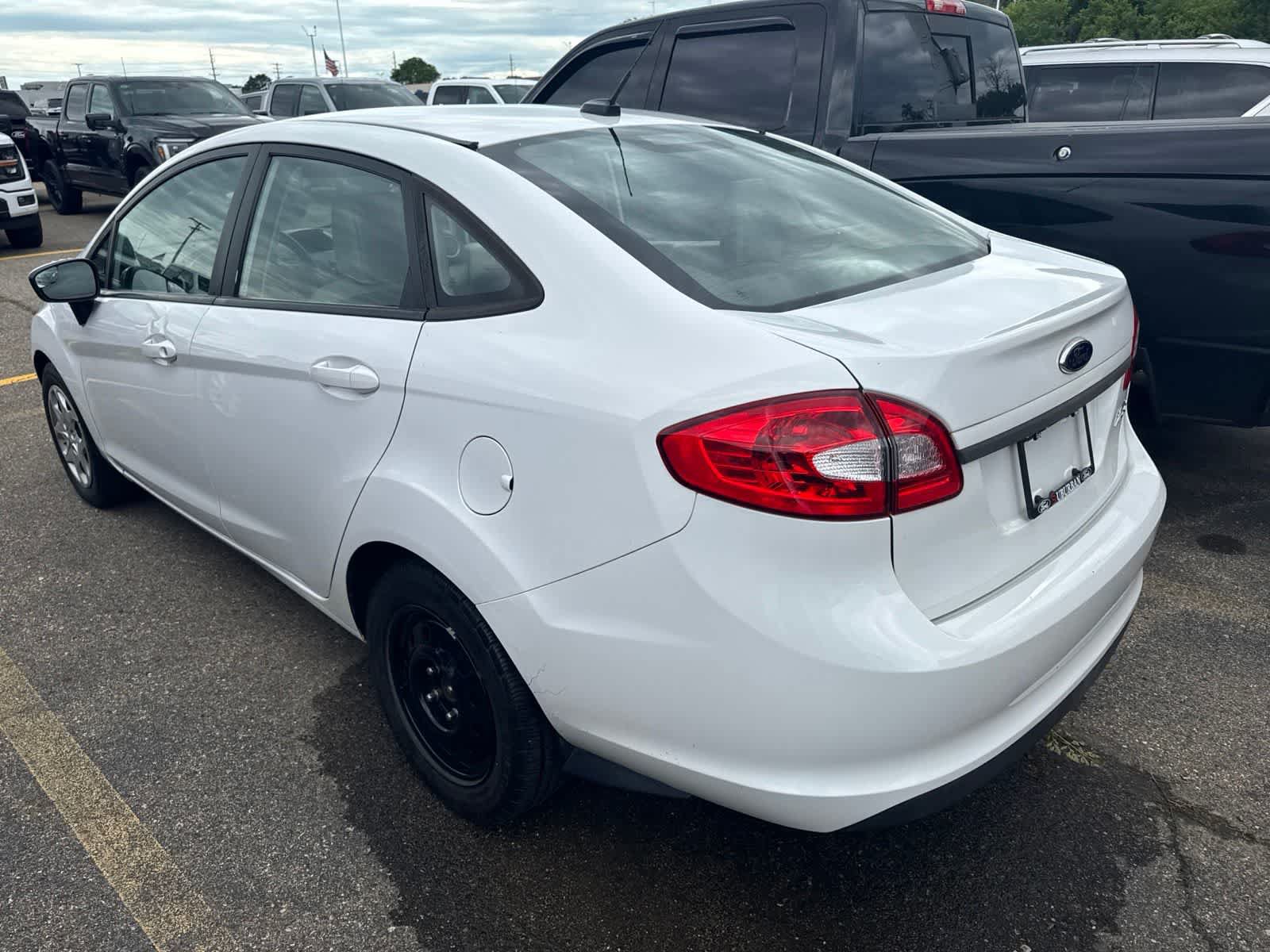 Used 2013 Ford Fiesta S FWD image 12