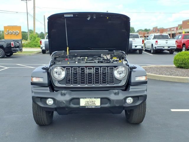 Used 2024 Jeep Wrangler Sport AWD/4WD image 31