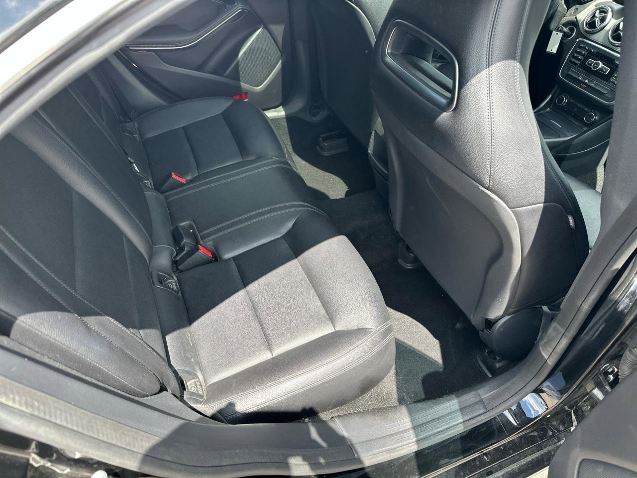 Used 2014 Mercedes-Benz CLA 250 image 18