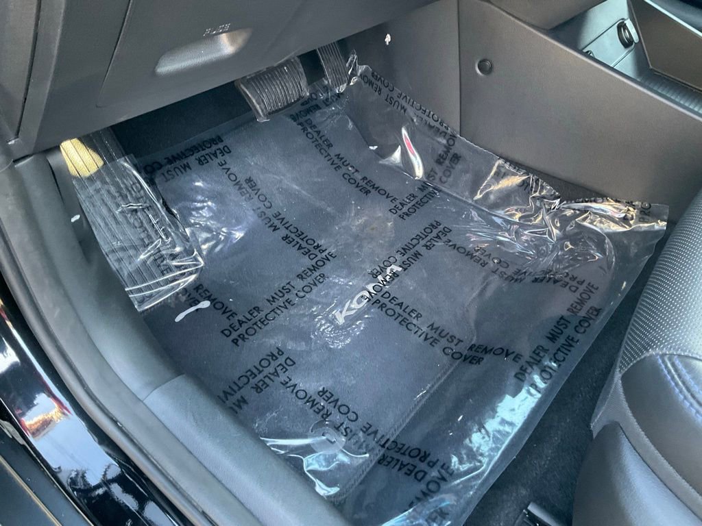 Used 2022 Hyundai Kona Limited w/ Cargo Package image 19