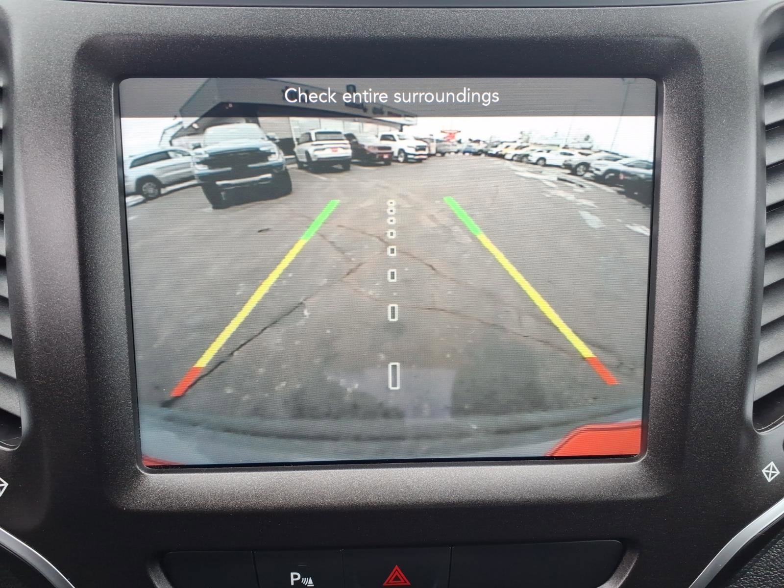 Used 2019 Jeep Cherokee Trailhawk w/ Cold Weather Group AWD/4WD image 19