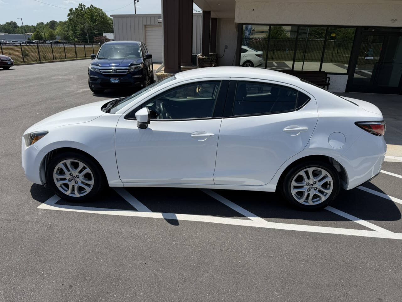 Used 2016 Scion iA FWD image 3