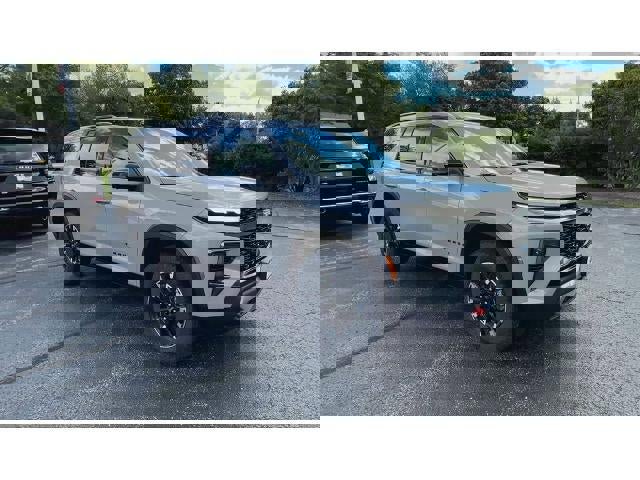 New 2026 Chevrolet Traverse Z71 w/ Driver Confidence Package image 2