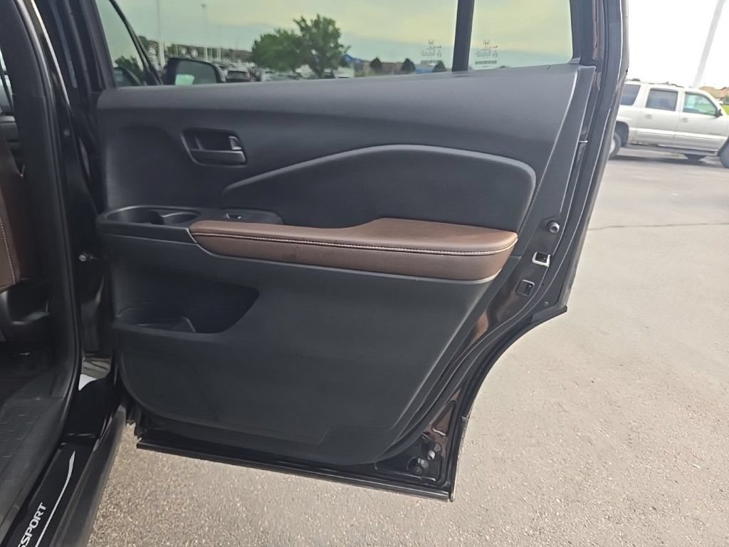 Certified 2024 Honda Passport EX-L image 28