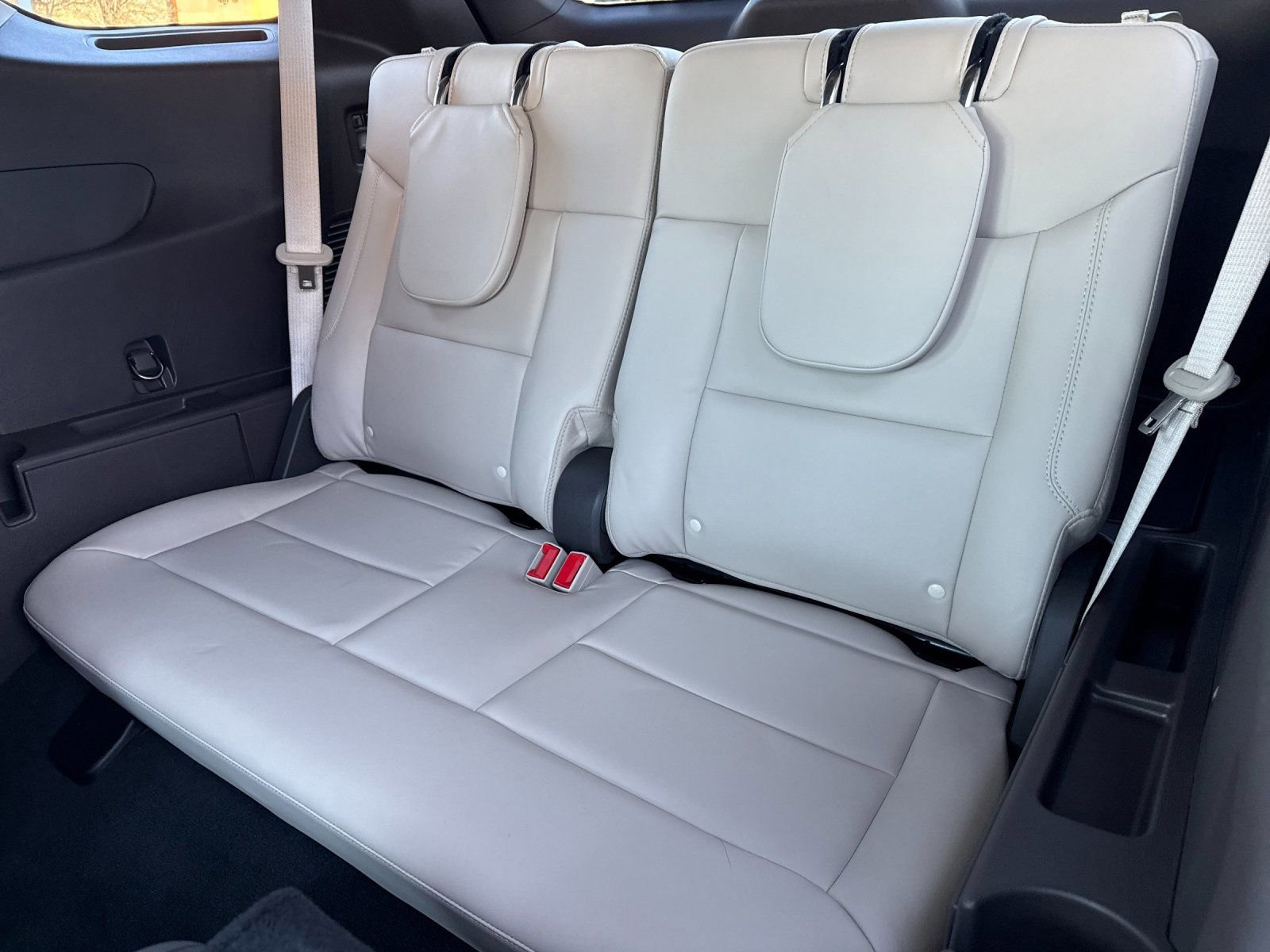 Used 2022 Ford Explorer Platinum w/ Equipment Group 601A image 17