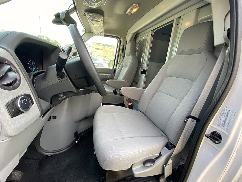 New 2026 Ford E-350 and Econoline 350 Super Duty w/ Power Equipment Group RWD image 16