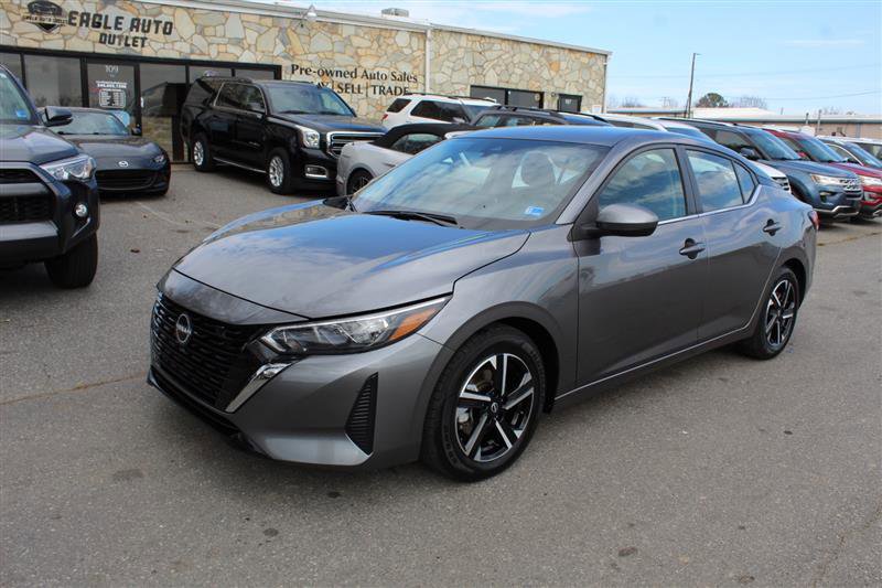 Used 2024 Nissan Sentra SV image 3