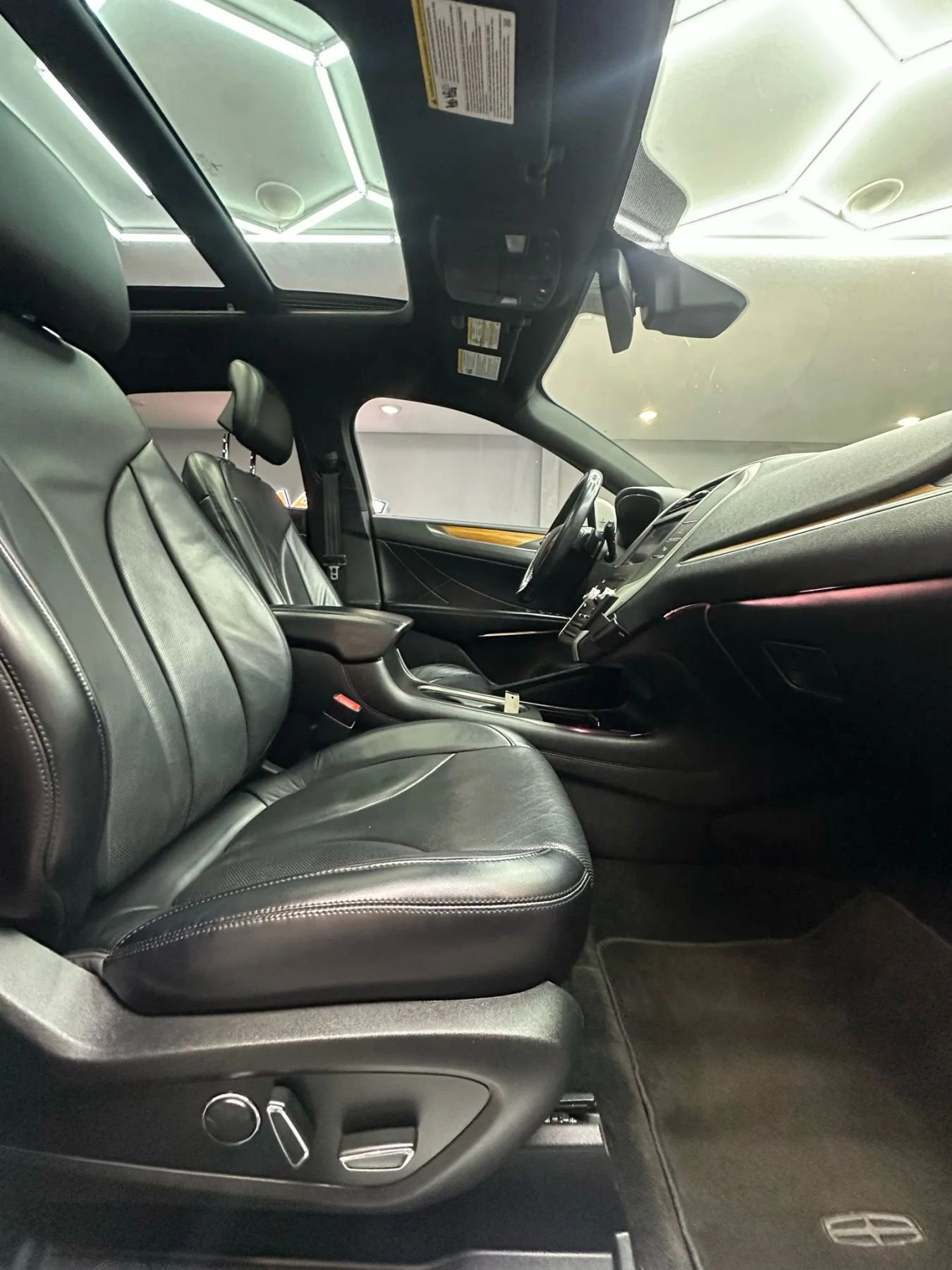 Used 2015 Lincoln MKC AWD w/ Equipment Group 102A Reserve image 32