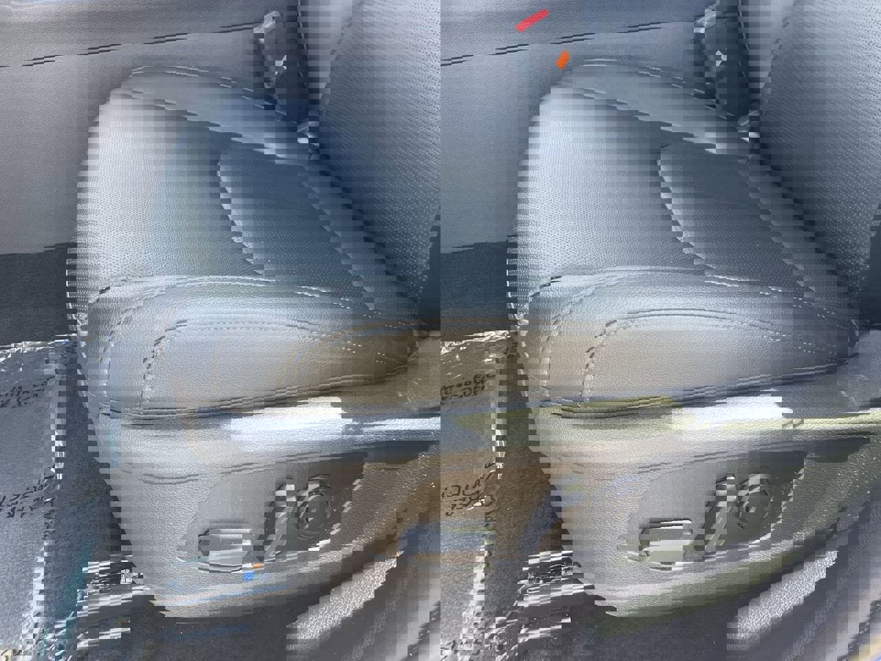 Certified 2026 Kia Sportage EX FWD image 19