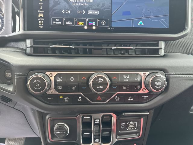 Used 2024 Jeep Wrangler Unlimited Rubicon 392 AWD/4WD image 18