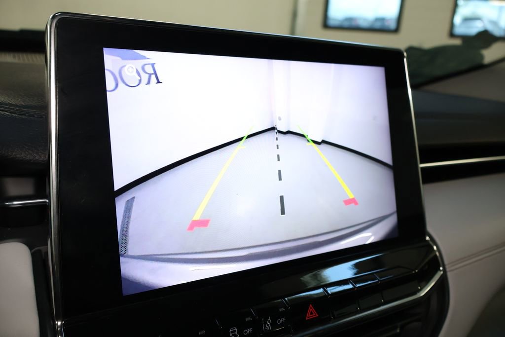 Used 2022 Jeep Compass Limited image 33