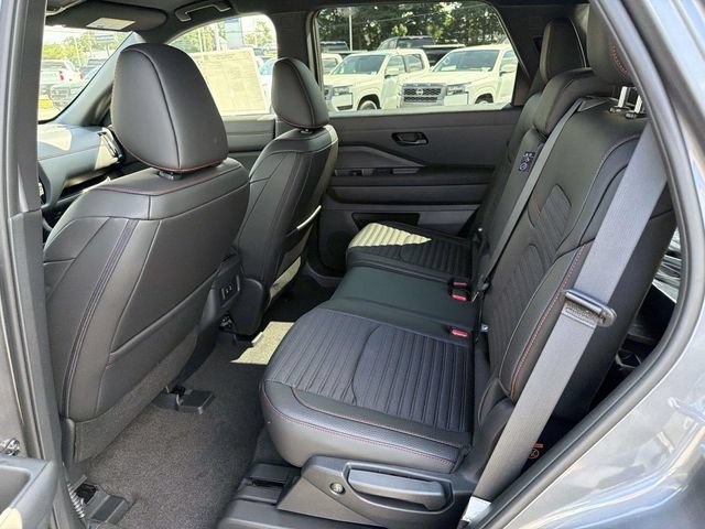 New 2026 Nissan Pathfinder Rock Creek AWD/4WD image 9