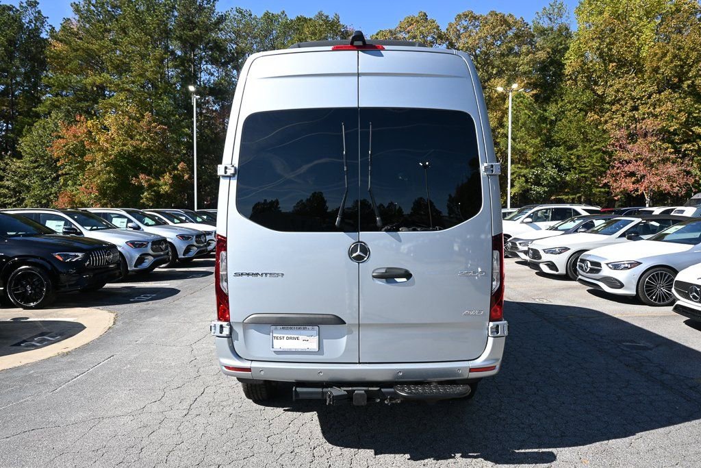 Used 2025 Mercedes-Benz Sprinter 2500 image 27