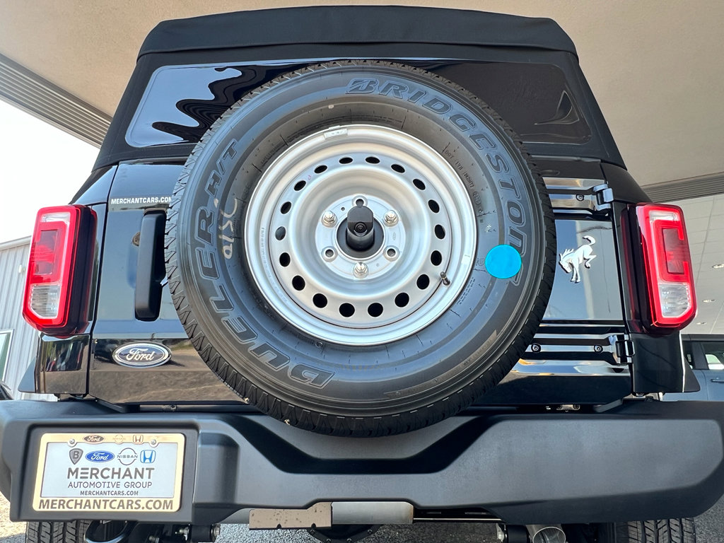 New 2025 Ford Bronco 4-Door image 6