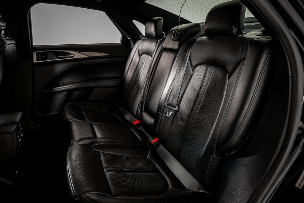 Used 2020 Lincoln MKZ Reserve w/ Elements Package FWD image 24