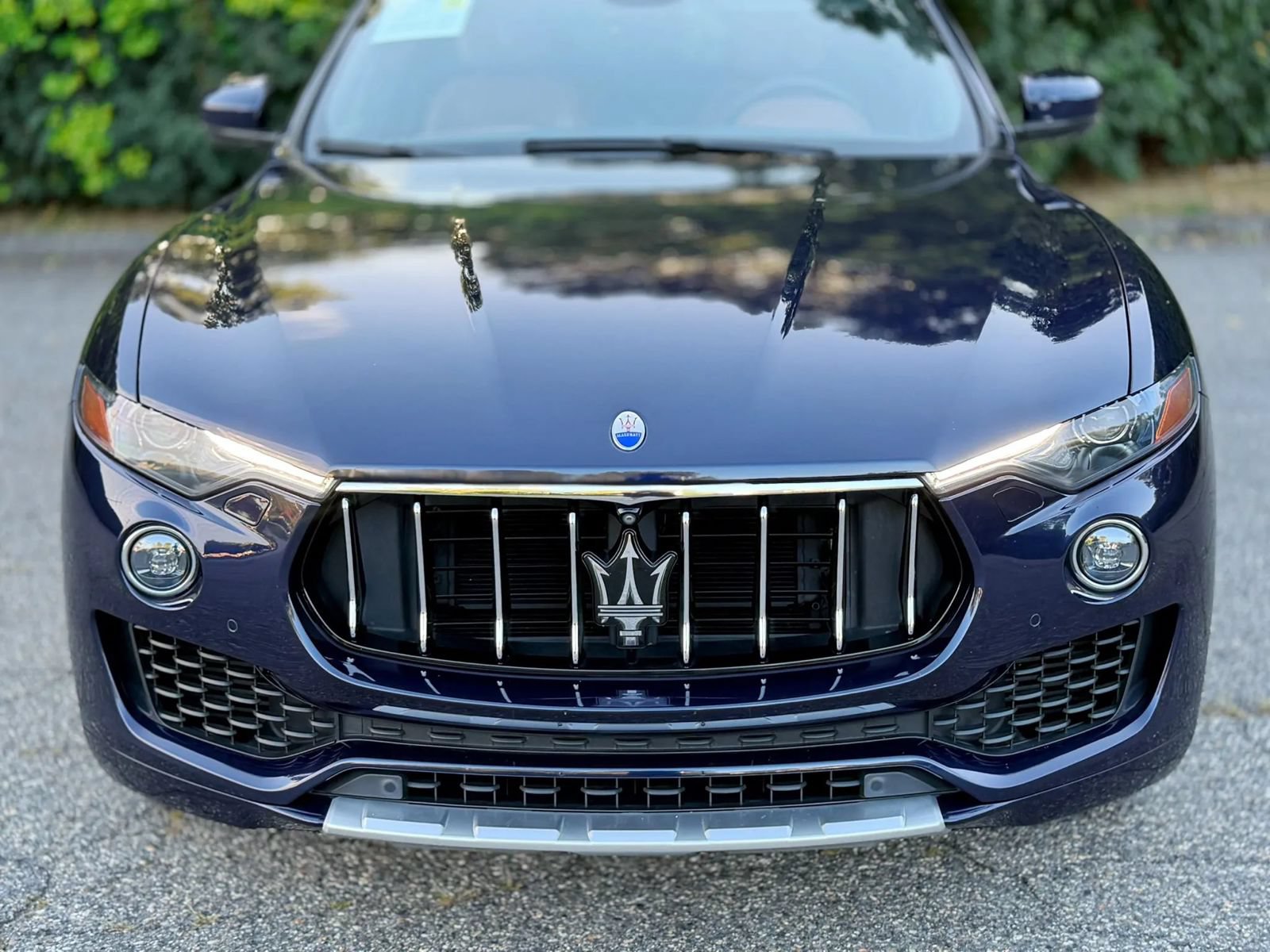 Used 2018 Maserati Levante GranLusso AWD/4WD image 43