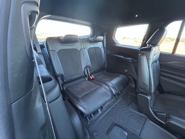 Used 2024 Jeep Grand Cherokee L Altitude image 23