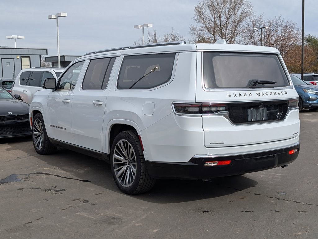 Used 2023 Jeep Grand Wagoneer L Series III image 4