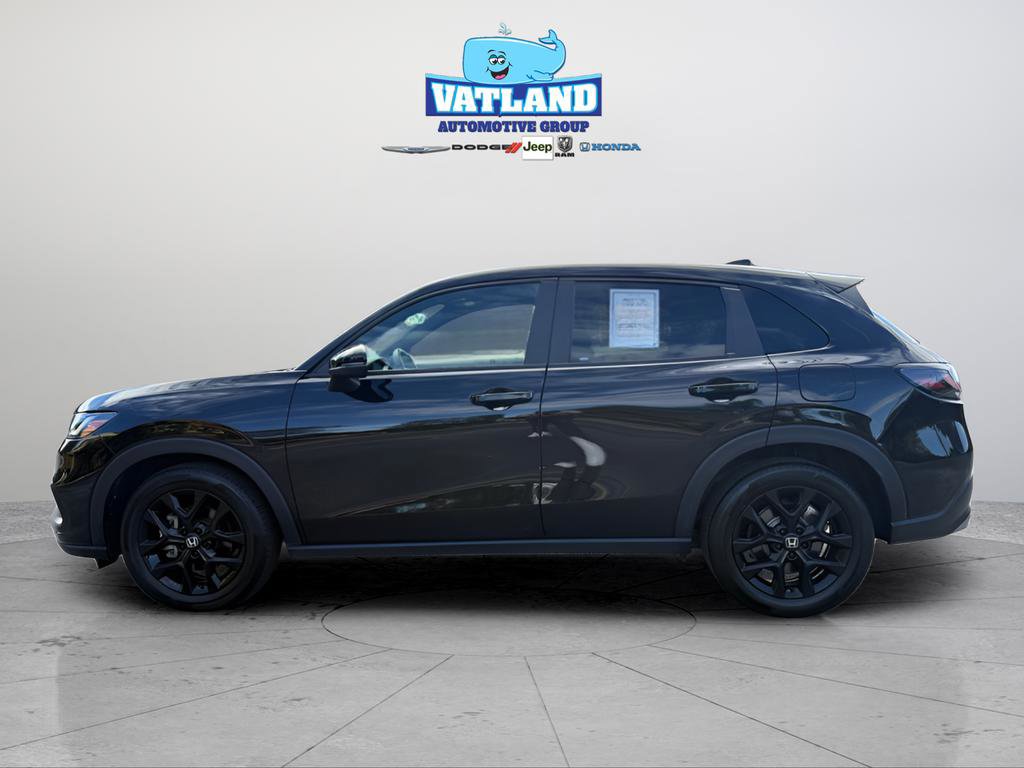 Certified 2025 Honda HR-V Sport image 2