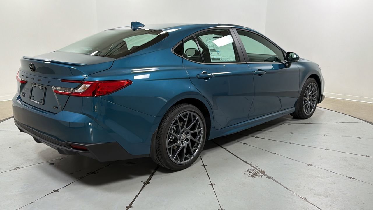 New 2026 Toyota Camry SE image 5