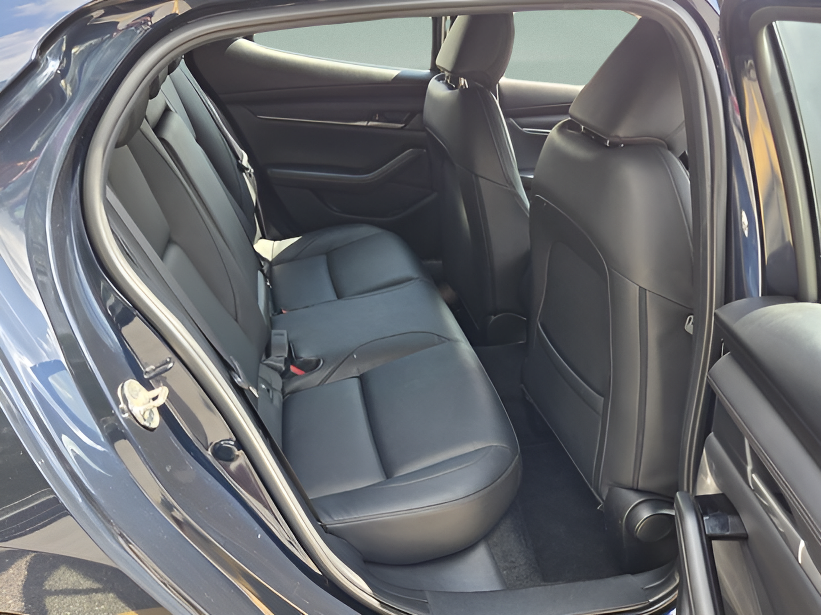 Used 2024 MAZDA MAZDA3 s FWD image 14