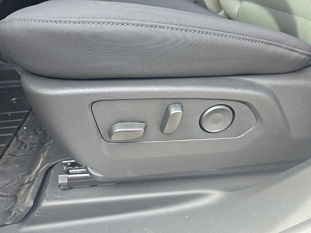 New 2025 GMC Hummer EV 3X image 38