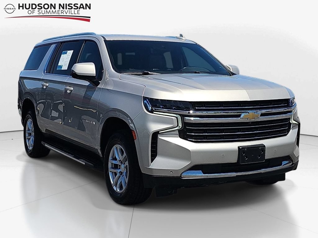 Used 2023 Chevrolet Suburban LT w/ Luxury Package