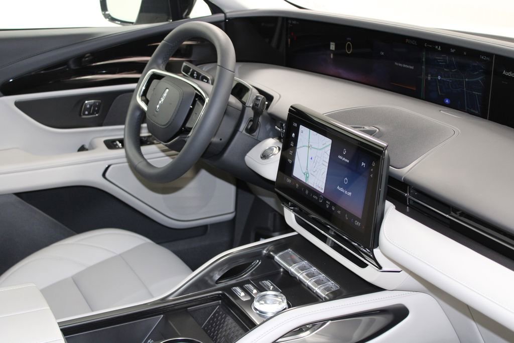 New 2026 Lincoln Nautilus Premier image 29