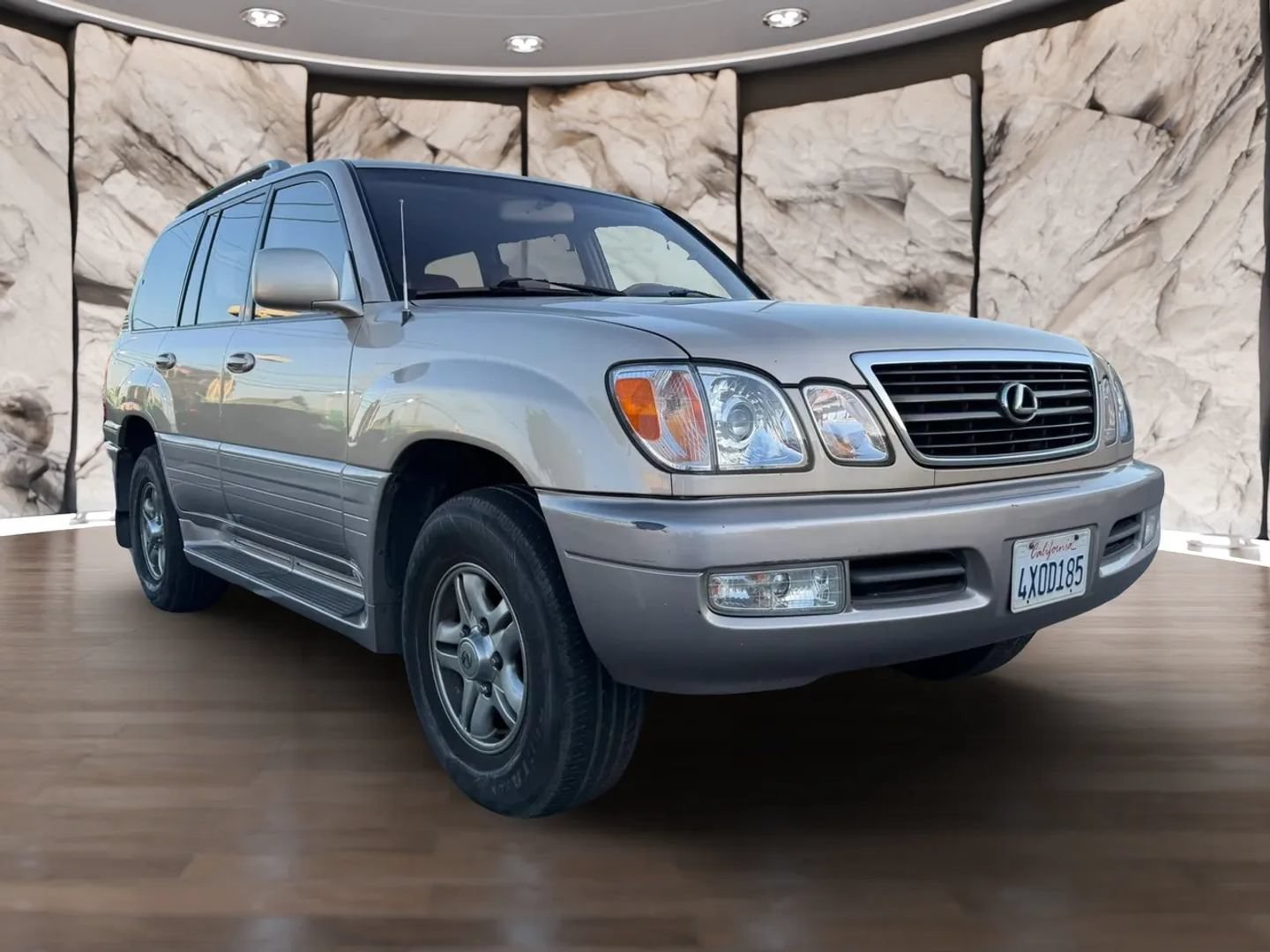 Used 2002 Lexus LX 470 4WD image 3