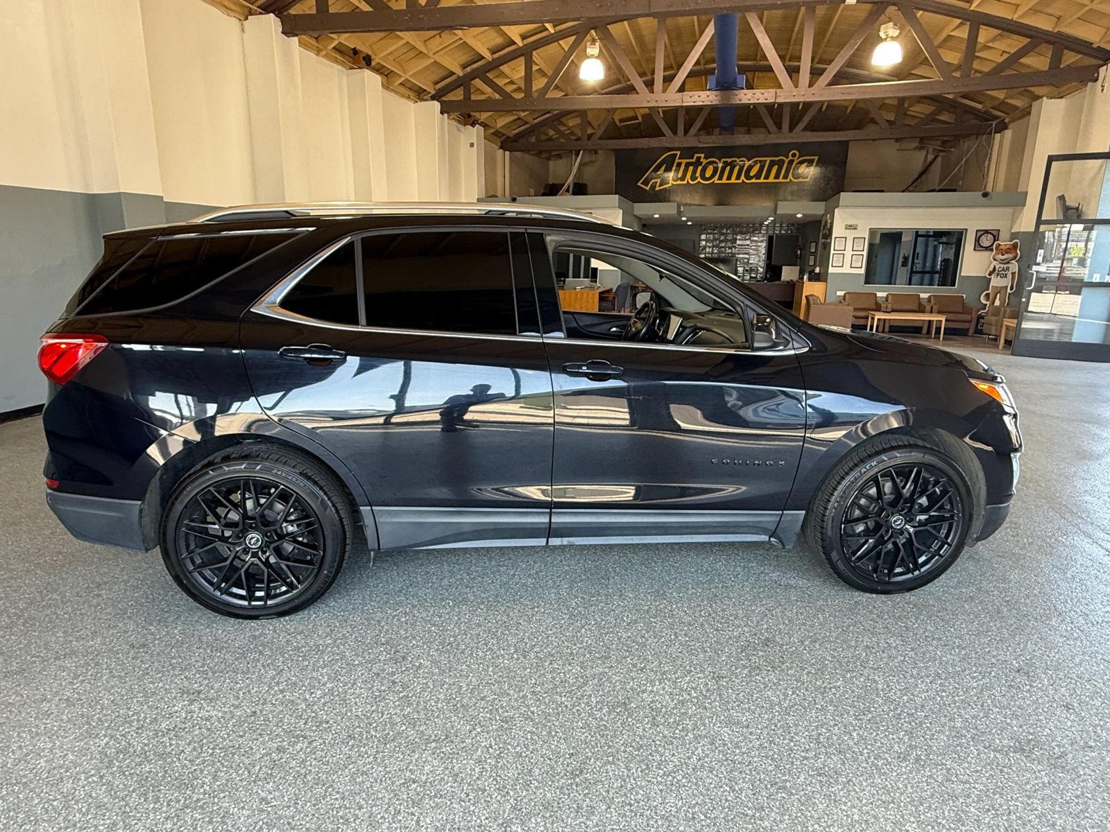Used 2020 Chevrolet Equinox LT FWD image 8