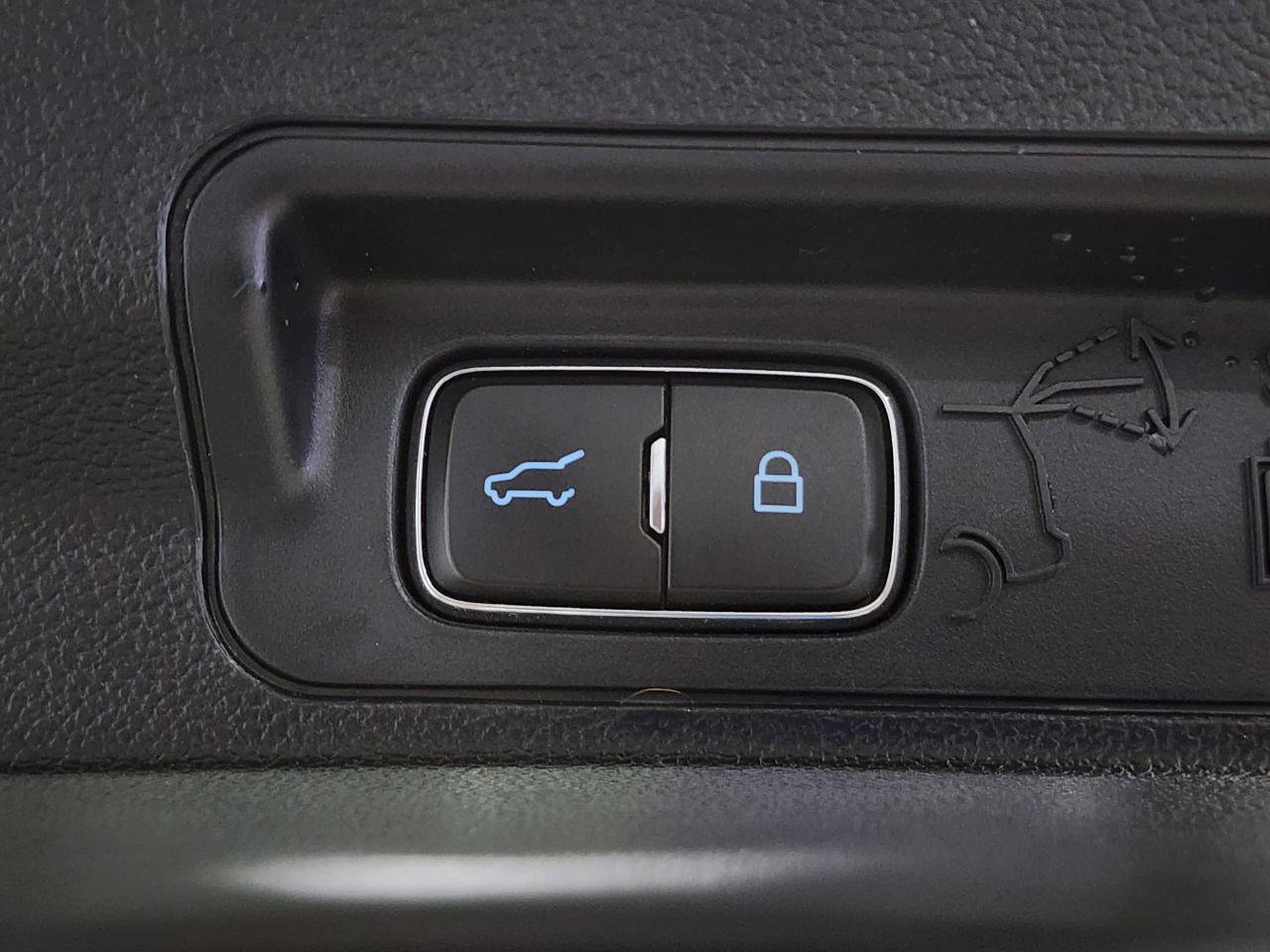 Used 2020 Ford Explorer ST w/ Premium Technology Package image 39