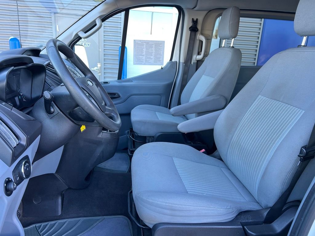 Used 2018 Ford Transit 150 XLT image 11
