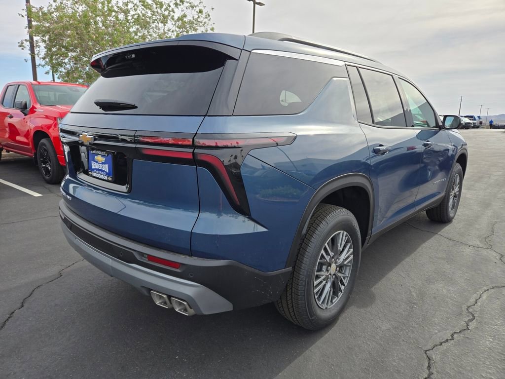 New 2026 Chevrolet Traverse LT w/ Driver Confidence Package AWD/4WD image 4