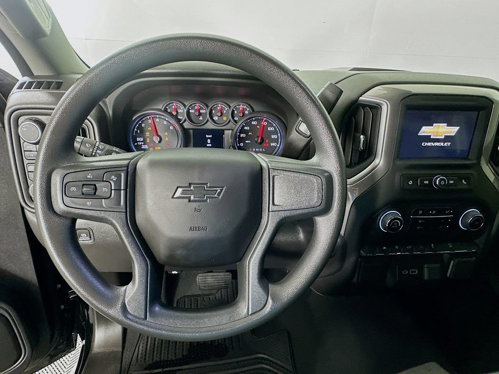 Used 2025 Chevrolet Silverado 1500 Custom Trail Boss w/ LPO, Dark Essentials Package AWD/4WD image 11