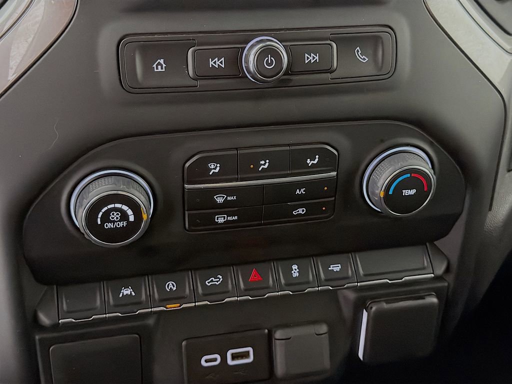 Used 2024 Chevrolet Silverado 1500 Custom w/ Turbomax Blackout Package RWD image 18