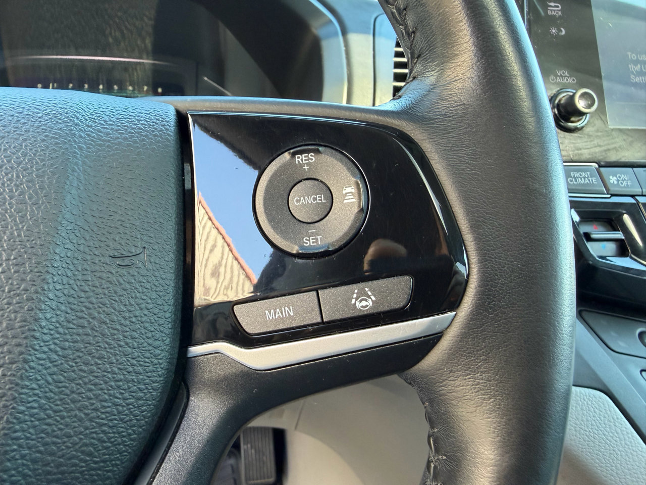 Used 2018 Honda Odyssey EX-L image 30