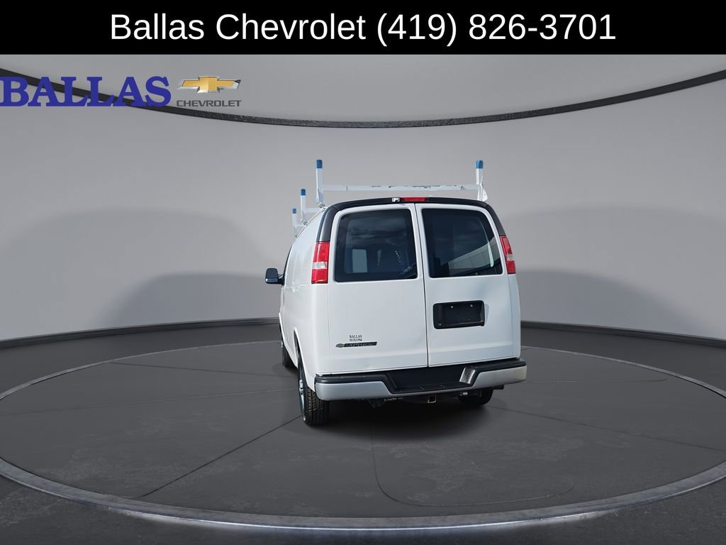 Used 2017 Chevrolet Express 2500 image 7