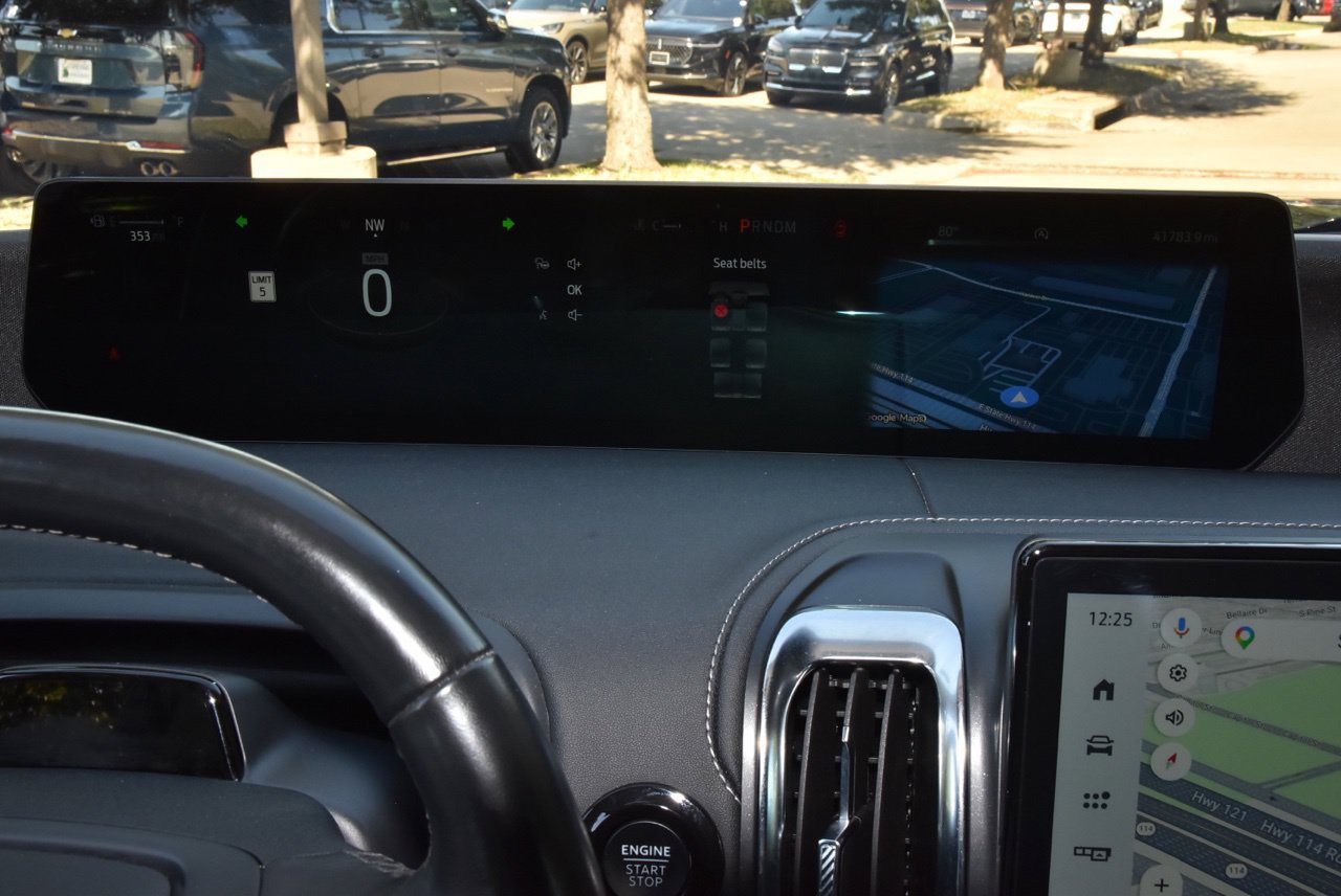 Used 2025 Ford Expedition Max Platinum AWD/4WD image 27