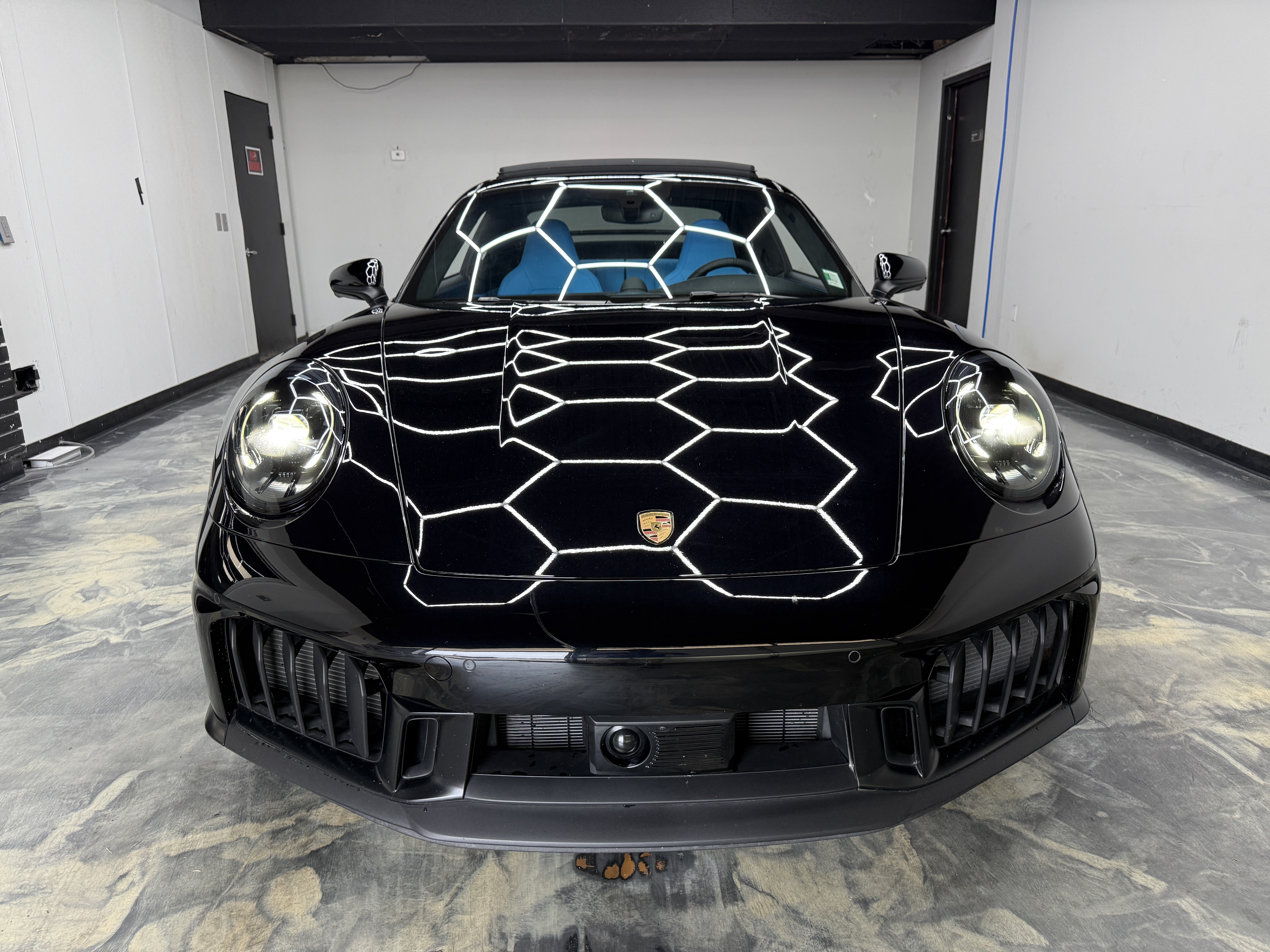 Used 2025 Porsche 911 Carrera GTS RWD image 7