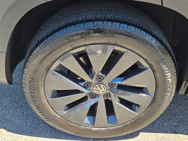 Used 2022 Volkswagen Taos S w/ IQ Drive S Package FWD image 10