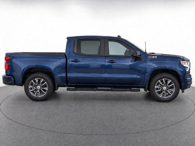 Used 2023 Chevrolet Silverado 1500 RST w/ Z71 Off-Road Package AWD/4WD image 9