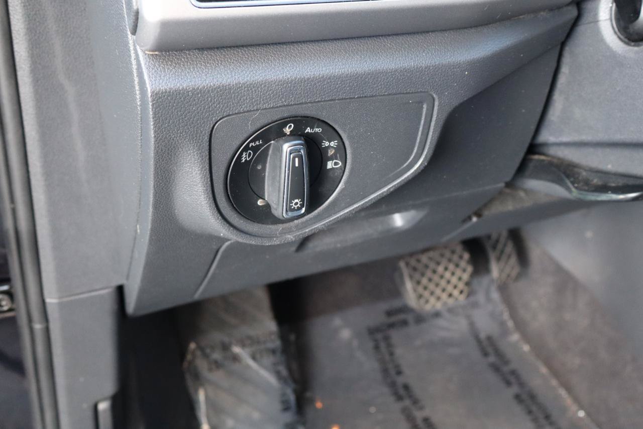Used 2018 Volkswagen Atlas SEL FWD image 27