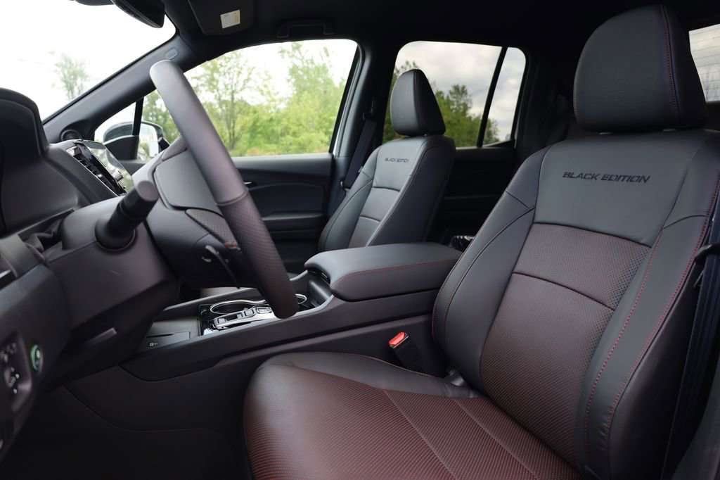 New 2026 Honda Ridgeline Black Edition image 12